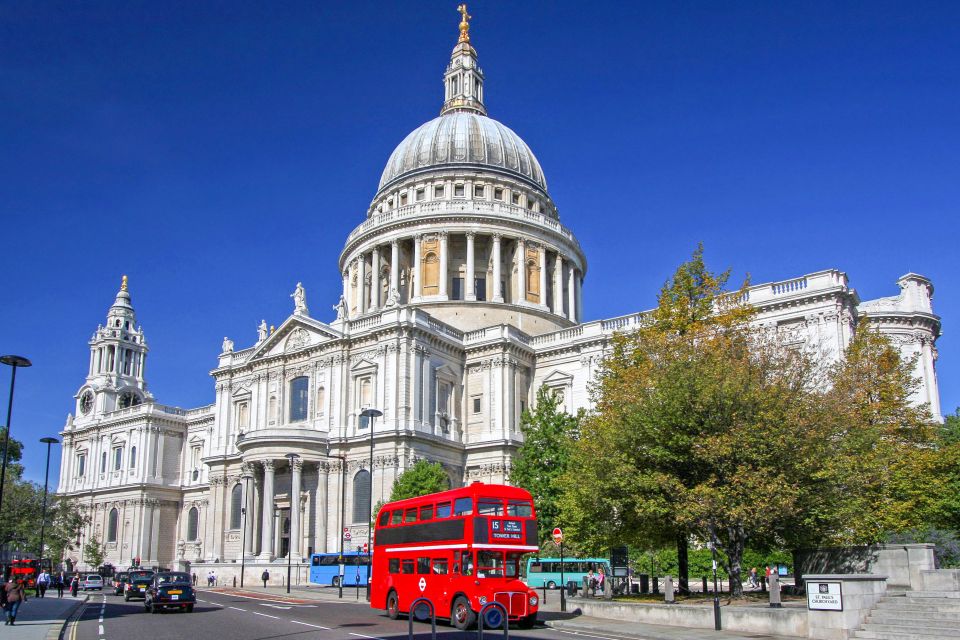 London: Full-Day London Bus Tour With Snacks - St. Pauls Cathedral