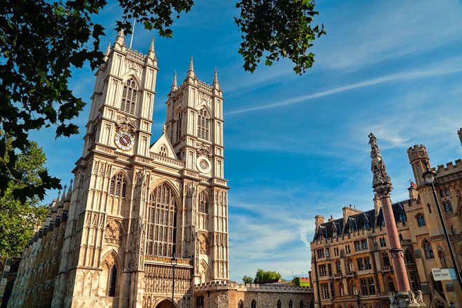 London in One Day Tour With Changing of the Guard - Exploring the Tower of London