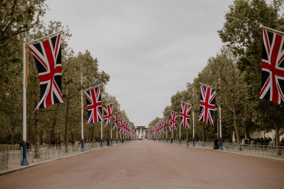 London: Unique Royal Westminster Tour Without The Crowds - Wheelchair Accessibility and Cancellation Policy