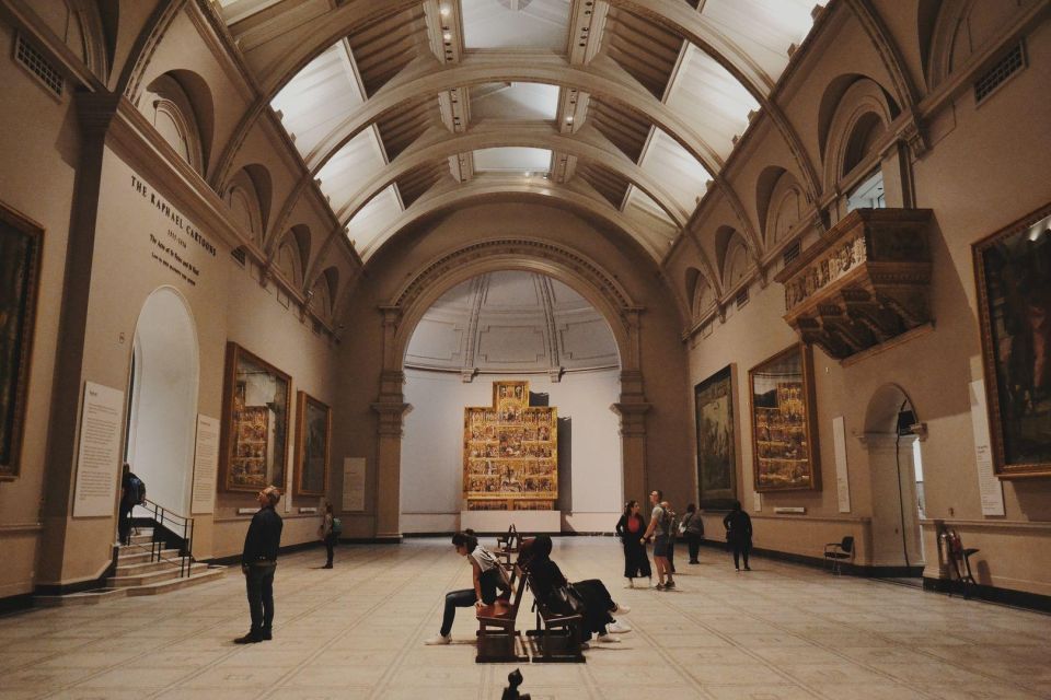 London: Victoria and Albert Museum Self-Guided Audio Tour - Navigating the Museum