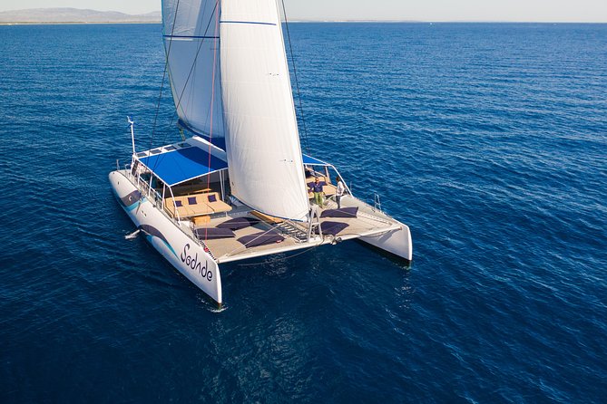 Lounge Catamaran SODADE Half-Day - Accessibility and Accommodations