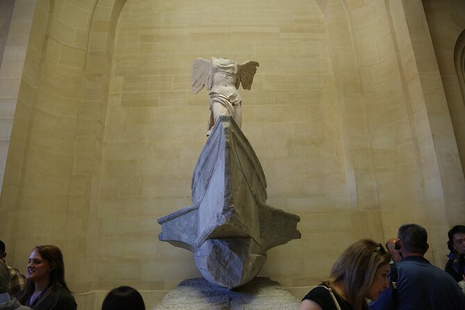 Louvre Museum Masterpieces Guided Tour With Reserved Access - Security Checks and Delays