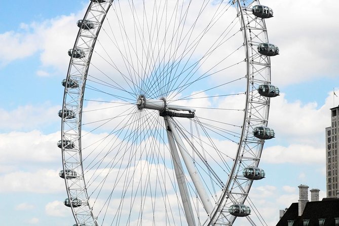 Lunch River Cruise on the Thames With 2-Course Meal - Booking and Cancellation