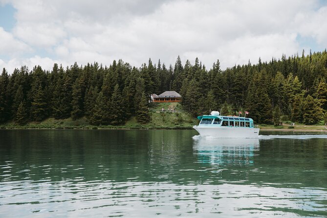 Maligne Lake Cruise - Opportunities to Spot Wildlife