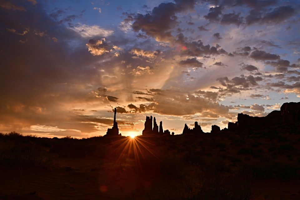 Monument Valley: 3-Hour Sunrise Tour - What to Bring