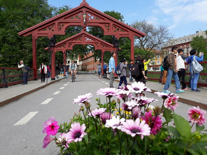 Norwegian Coastal Cities: Smartphone Audio Guide App - Historic Nidaros Cathedral