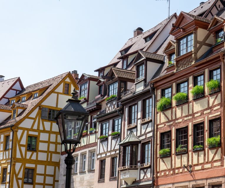 Nuremberg: Get to Know the Old Town - Crossing the Maxbrücke