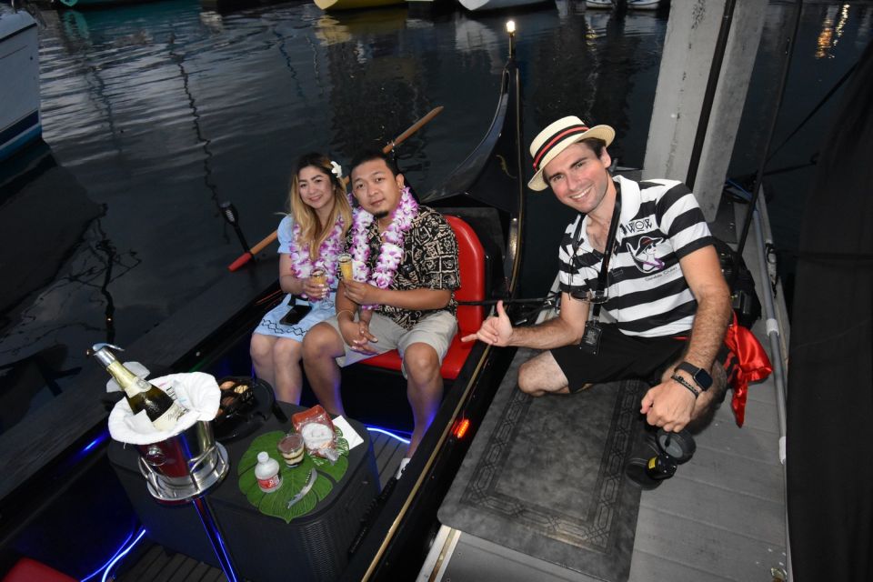 Oahu: Fireworks Cruise - Ultimate Luxury Gondola With Drinks - Indulging in Drinks and Pastries