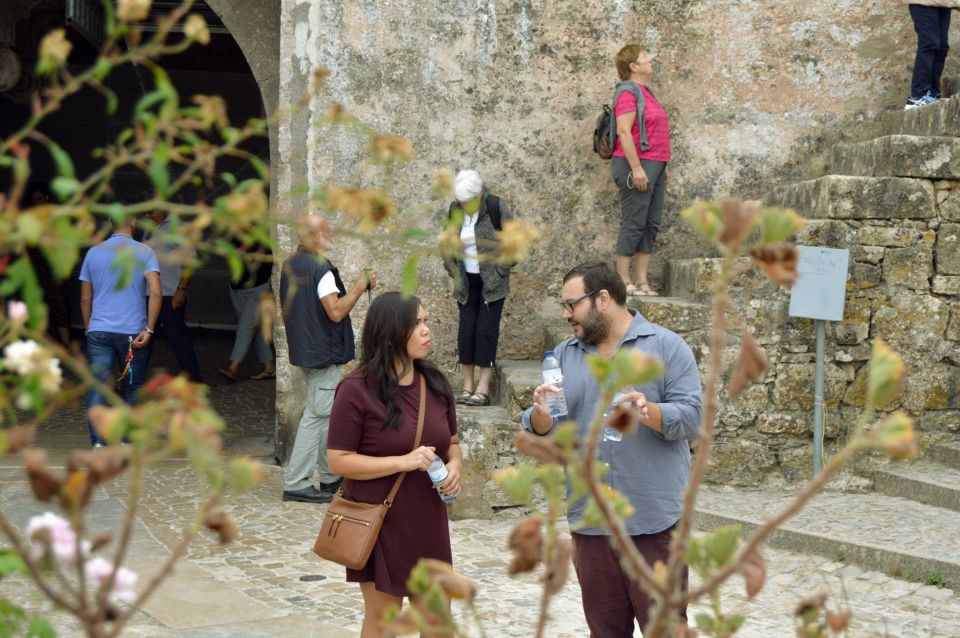 Óbidos: Medieval Tales and Secret Spots Walking Tour - Visiting Notable Sites