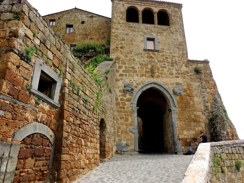 Orvieto & Civita Di Bagnoregio Private Tour From Rome - English-Speaking Driver-Guide Expertise