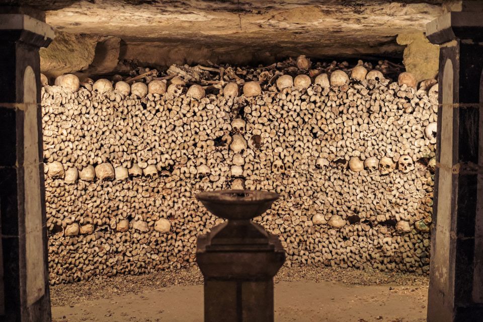 Paris Catacombs: Skip-the-Line Special Access Tour - Getting to the Meeting Point