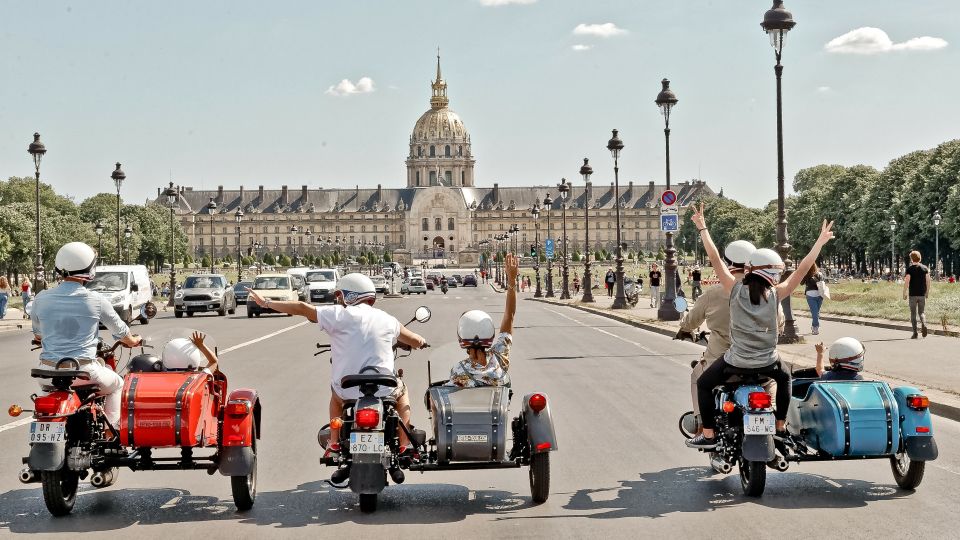 Paris: Private, Tailor Made, Guided Tour on Vintage Sidecar - Iconic Monuments