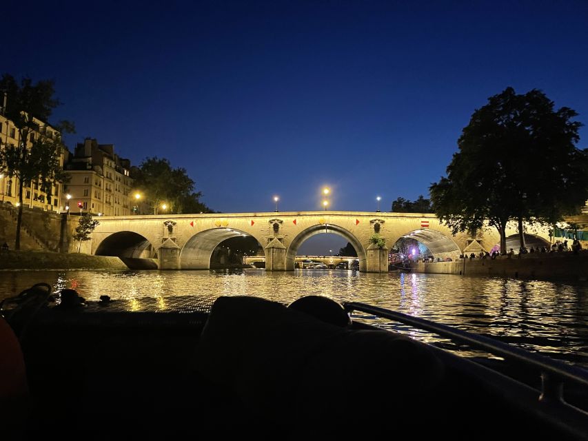 Paris: Seine River Private Cruise - Duration and Itinerary