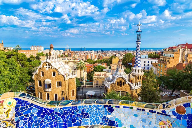 Park Guell and Sagrada Familia Tour in Barcelona - Discover Eclectic Sculptures