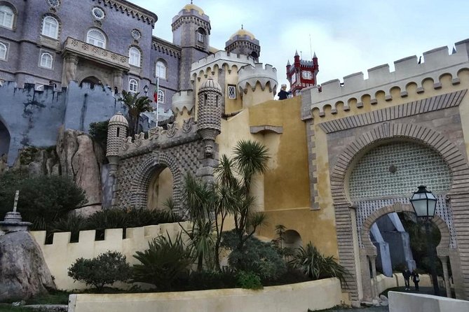 Pena Palace and Regaleira Private Tour Tickets Included - Tour Highlights: Pena Palace