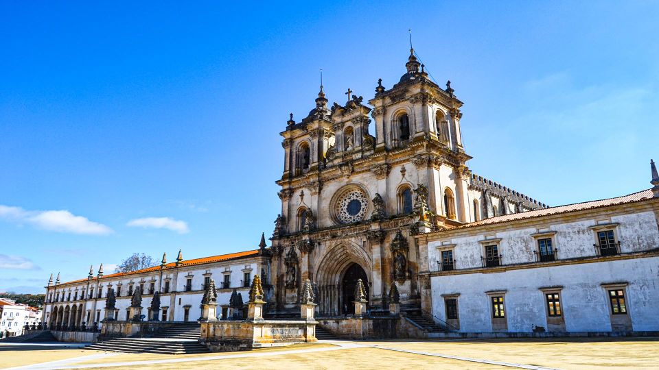 Porto to Lisbon Private Tour, Choose 2 or 3 Stops on the Way - Beach Exploration