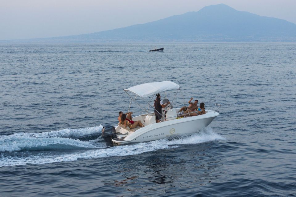 Positano: Amalfi Coast & Emerald Grotto Private Boat Tour - Emerald Grotto Tour