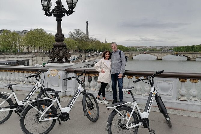 Private 2.5 Hour E-Bike Tour Around Paris - Accessibility and Fitness