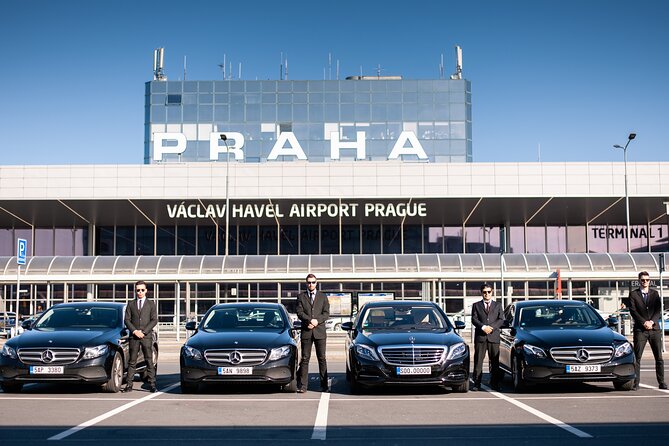 Private Arrival Transfer: Prague Airport - Smooth Start and End