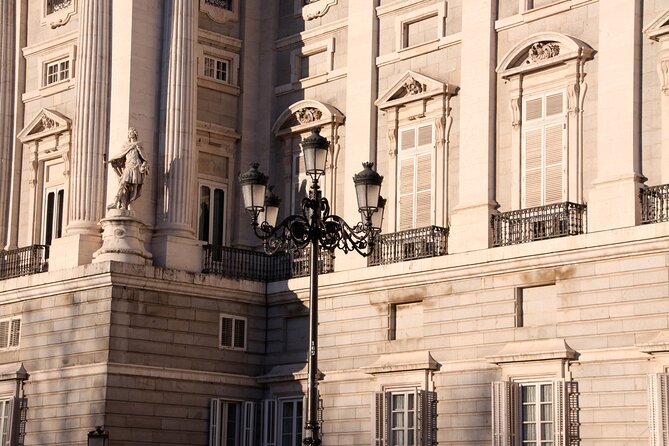 Private Group Walking Tour: Secrets of Madrid - Group Size and Exclusivity