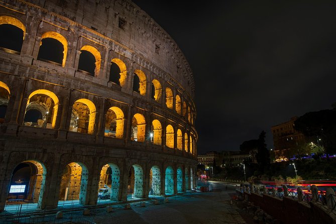 Private Rome Photography Walking Tour With a Professional Photographer - Exploring Romes Sights