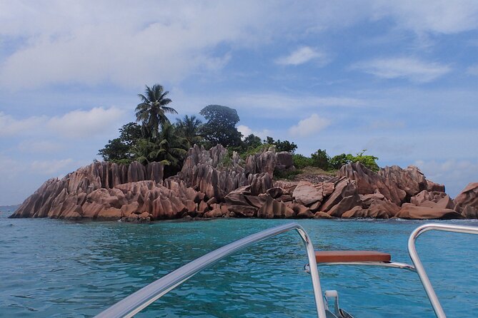 Private Seychelles Islands Tour by Boat With Snacks & Drinks - Curieuse Island and St. Pierre