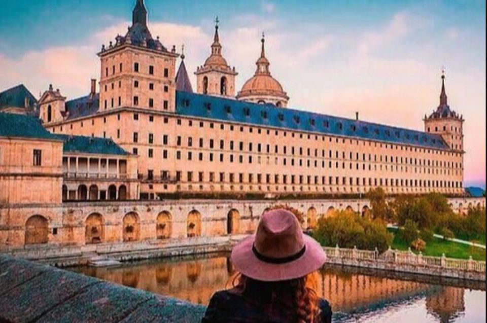 Private Tour of El Escorial & Valle De Los Caídos With Hotel Pick-Up - Break in El Escorial