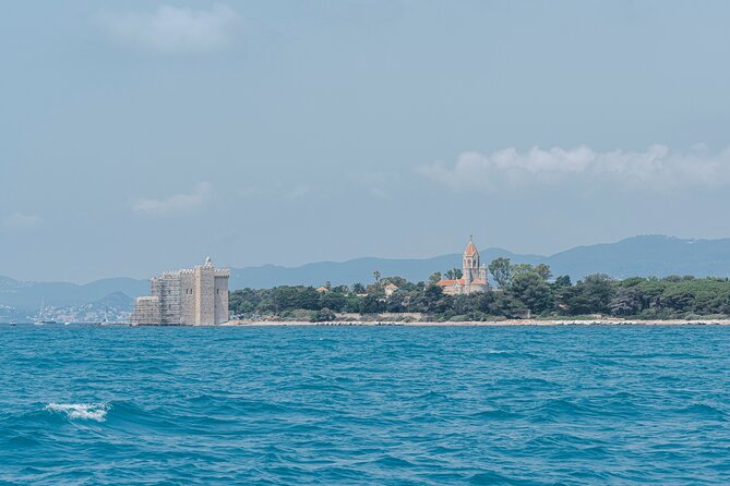 Private Tour on a Sailboat With Apéritif at Sunset on Antibes - Personalized Service