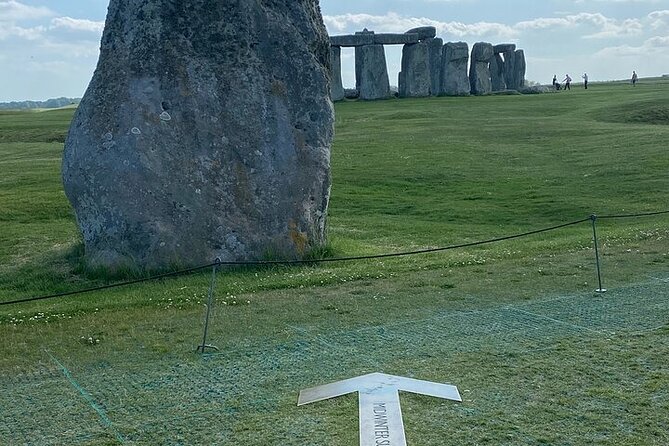 Private Windsor Castle and Stonehenge Day Tour - Accessibility