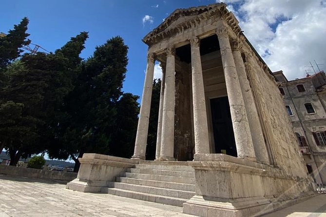 Pula Food Walking Tour - Savor Wine and Aperitif