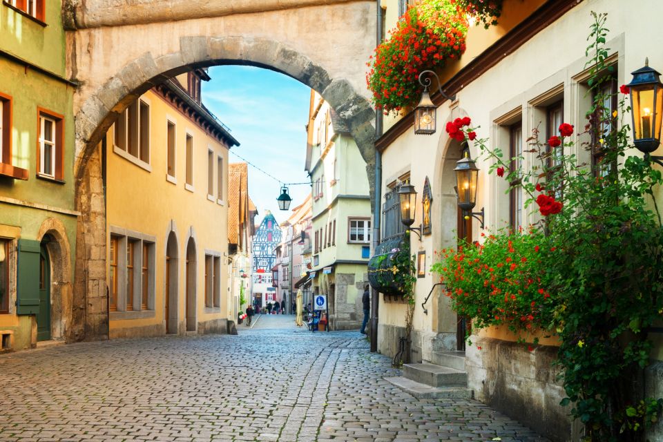 Rothenburg: First Discovery Walk and Reading Walking Tour - Getting to Rothenburg