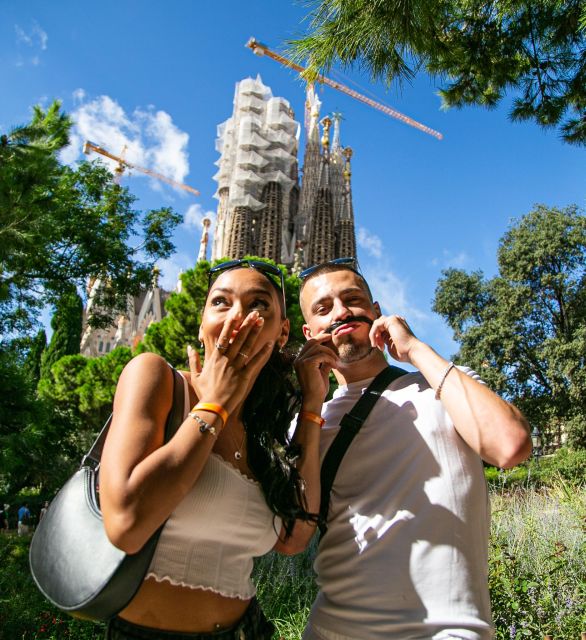 Sagrada Familia: Personalized Photographic Adventure - Music Selection