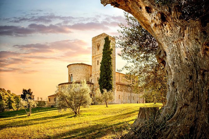 San Gimignano, Chianti, and Montalcino Day Trip From Siena - Enjoy a Guided Winery Tour and Tasting