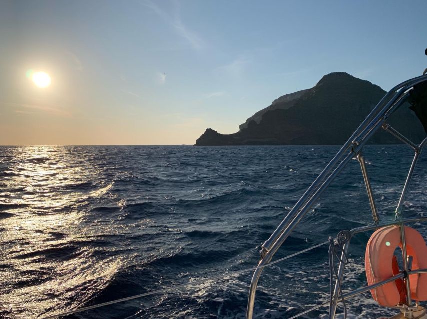 Santorini: Private 5-Hour Sunset Sailing Tour With Dinner - Exploring the Caldera