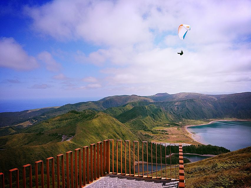 São Miguel West: Sete Cidades and Fogo Tour With Lunch - Sete Cidades Exploration