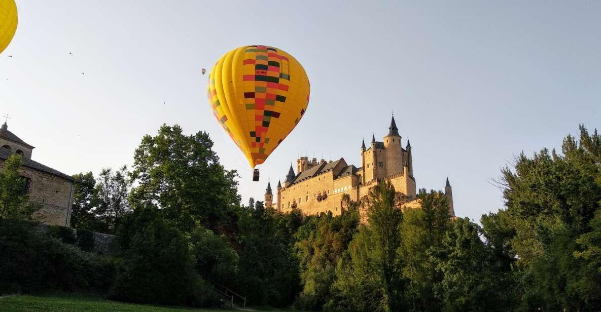 Segovia: Balloon Ride With Transfer Option From Madrid - Countryside Brunch and Cava Toast