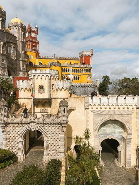 Sintra: Pena Palace, Cabo Da Roca, & Cascais. Guided Tour. - Strolling Through Cascais Seaside Town