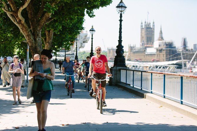 Small-Group River Thames Bike Tour - Riding Through Londons Financial District