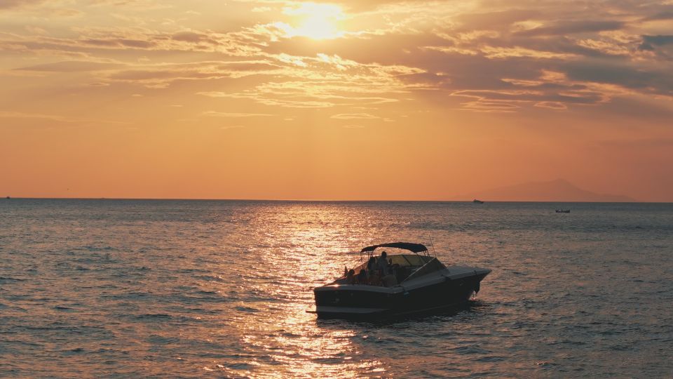 Sorrento Sunset Private Boat Tour - Free Bar and Apetizer - Booking and Cancellation Details