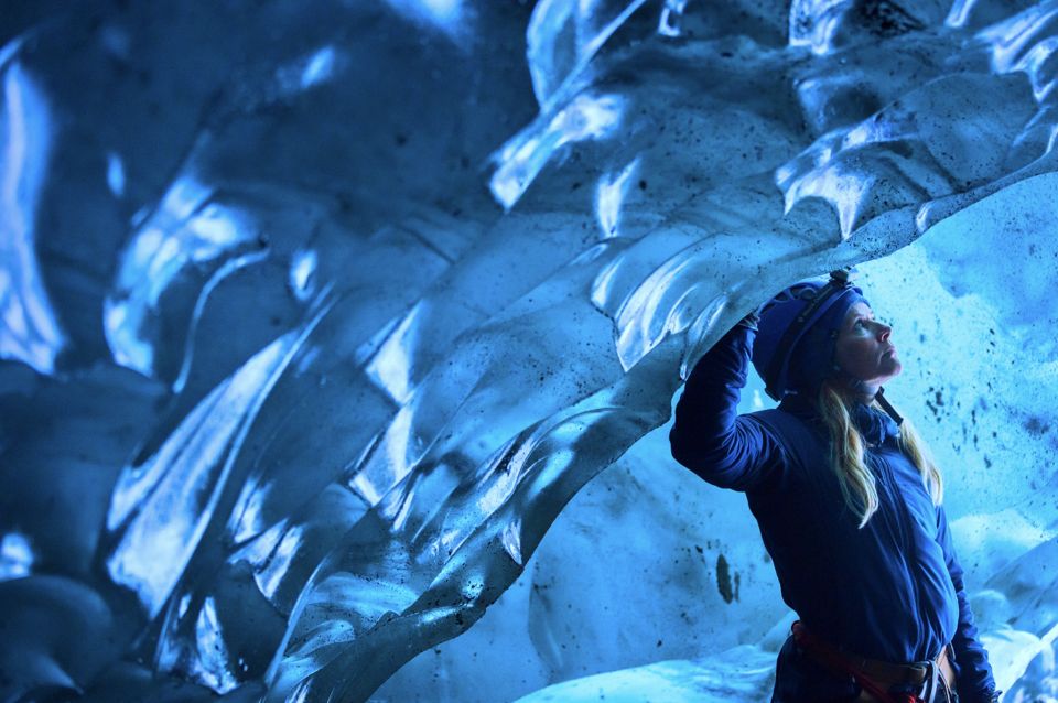 South Coast Iceland: 2-Day Blue Ice Cave & Jokulsarlon Tour - Northern Lights Viewing