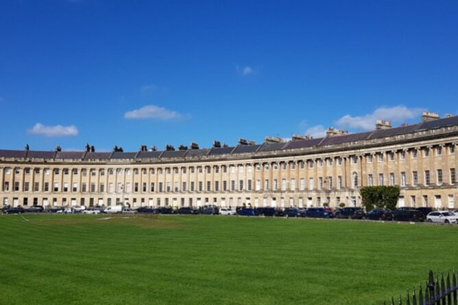 Stonehenge & Bath Private Drivertours - Visiting Stonehenge