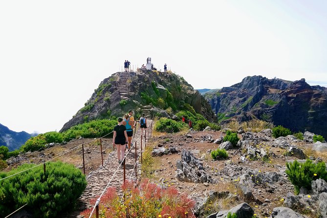 Sunrise Guided Hike PR1 Pico Do Areeiro Pico Ruivo Small Group - Guided Hike Route