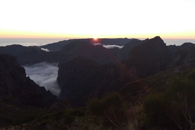 Sunset Tour to Pico Do Arieiro With Dinner and Drinks Included - Service and Accessibility