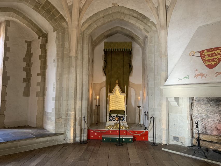 Tower of London Kid-Friendly Private Tour - Arrival by Metro