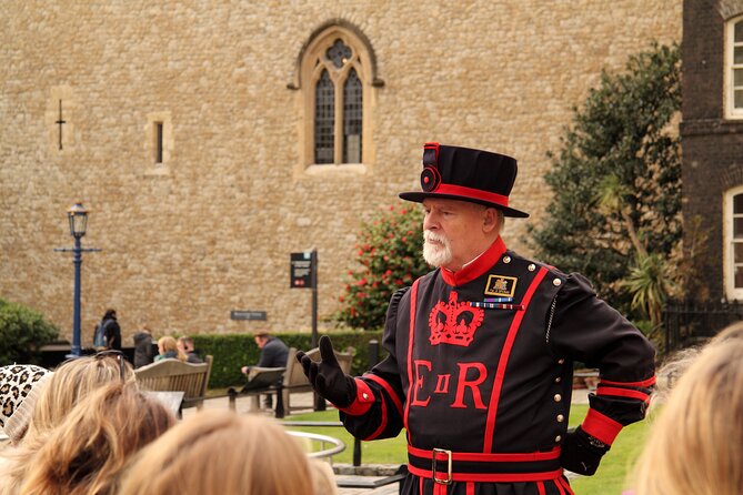 Tower of London Tour With a Beefeater Private Meet & Greet - Beefeater Meet & Greet