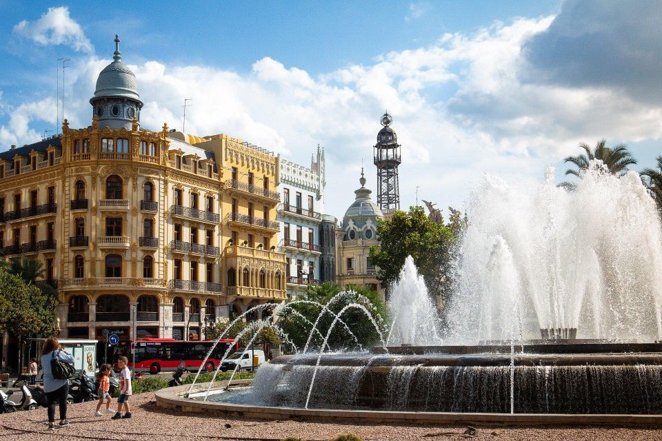 Valencia: Private Exclusive History Tour With a Local Expert - Preparing for the Walking Tour