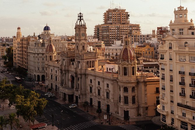 Valencia PRIVATE Highlights & Hidden Gems Tour With a Local - Personalized Local Insights
