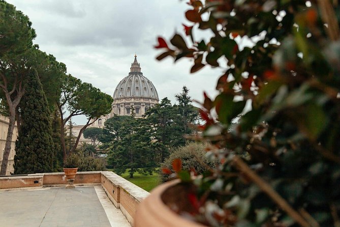 Vatican City & Surroundings Private Tour With Locals - Accessibility and Fitness Level