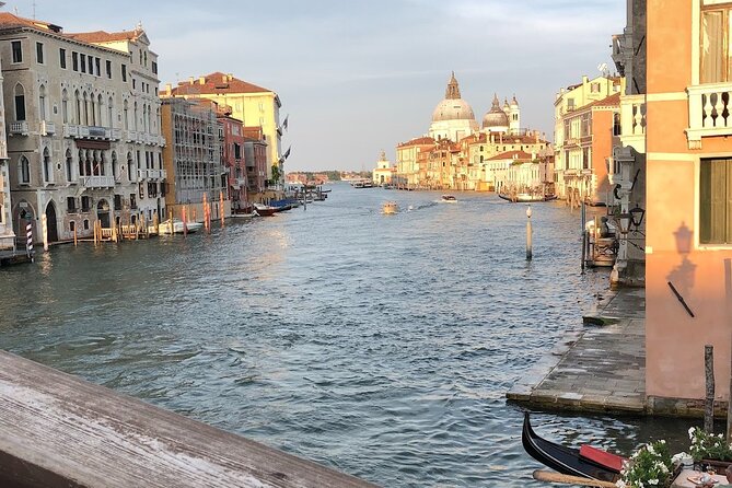 Venice Walking Food Tour With Secret Food Tours - Personalized and Small-Group Experience