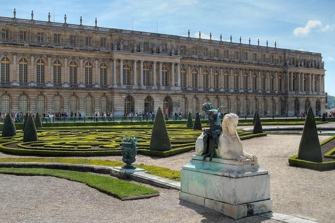 Versailles Guided Tour and Priority Access With Hotel Pickup - Hotel Pickup and Drop-off